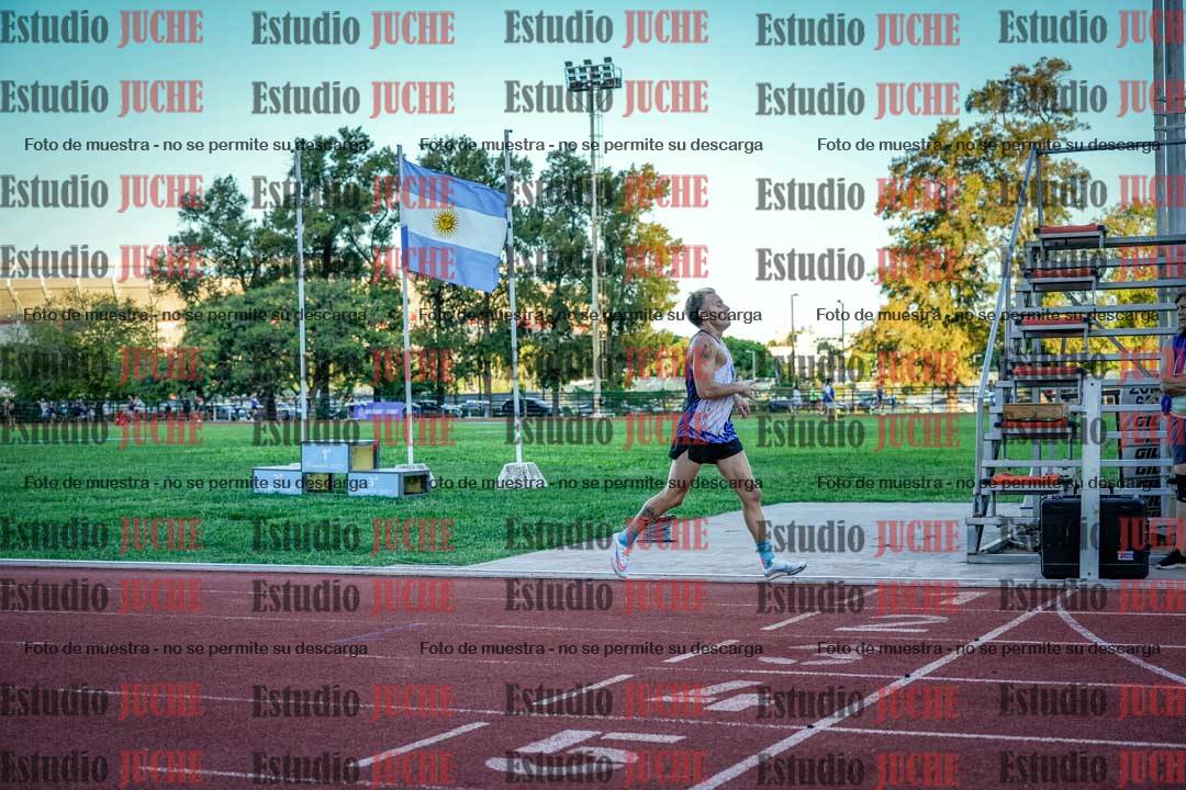 Fotos de los 3000 m llanos de varones