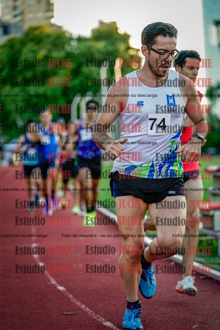 Fotos de los 3000 m llanos de varones