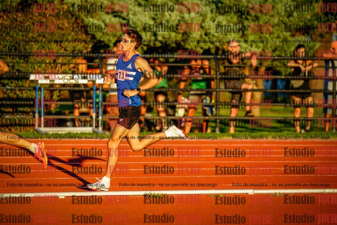 Fotos de los 3000 m llanos de varones