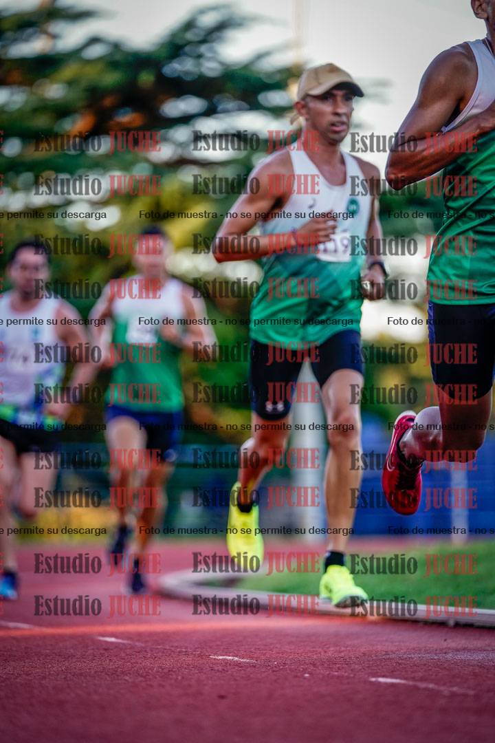 Fotos de los 3000 m llanos de varones