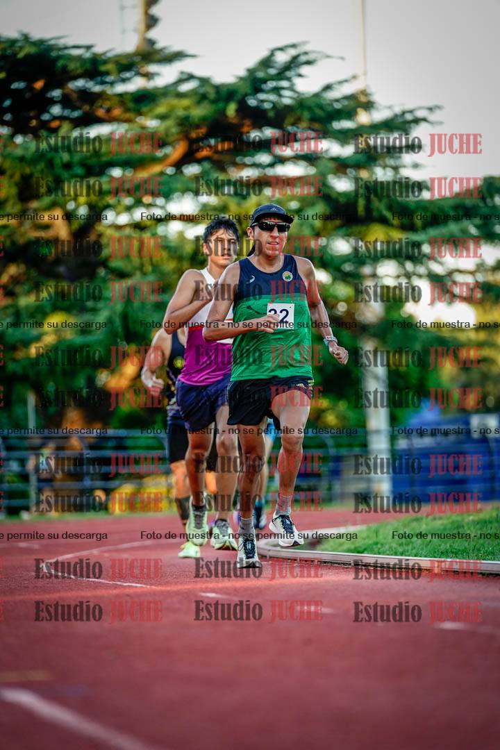 Fotos de los 3000 m llanos de varones