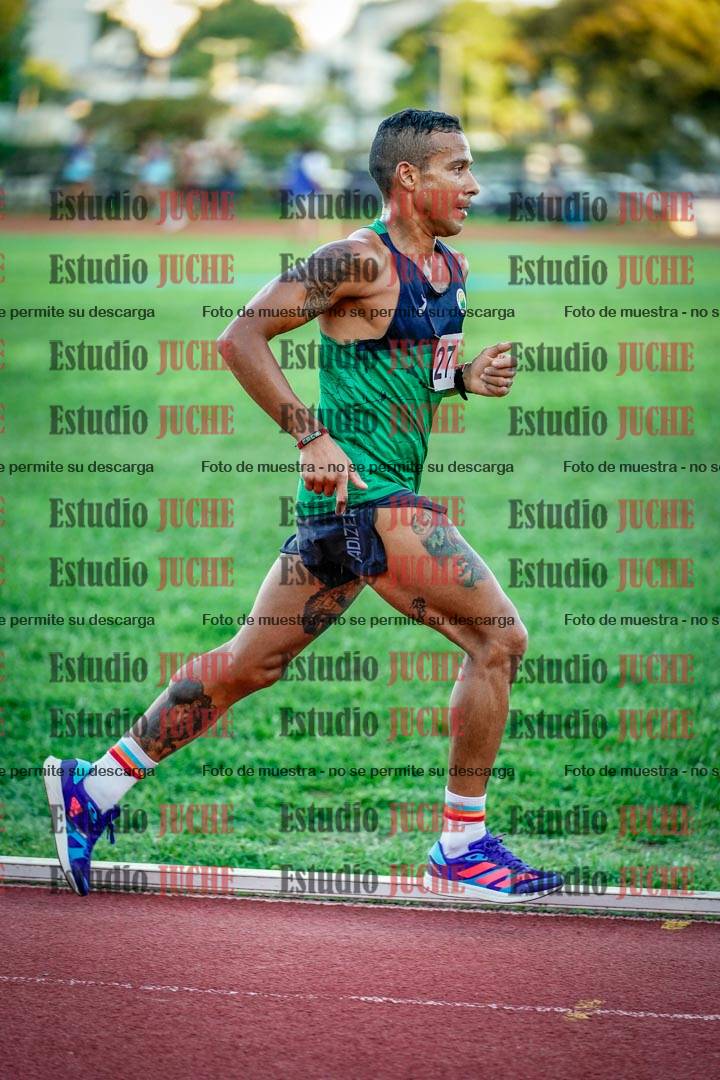 Fotos de los 3000 m llanos de varones