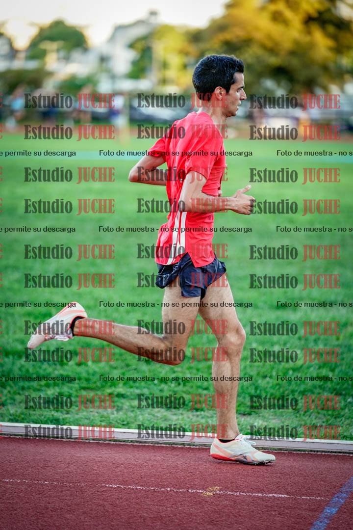 Fotos de los 3000 m llanos de varones