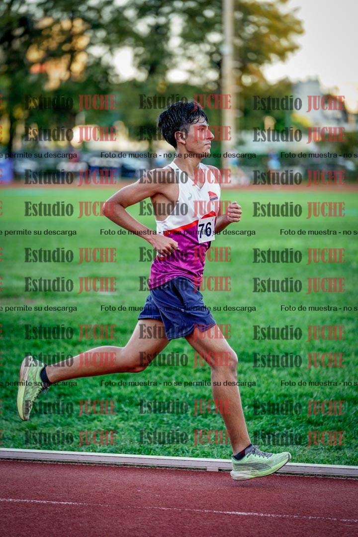 Fotos de los 3000 m llanos de varones