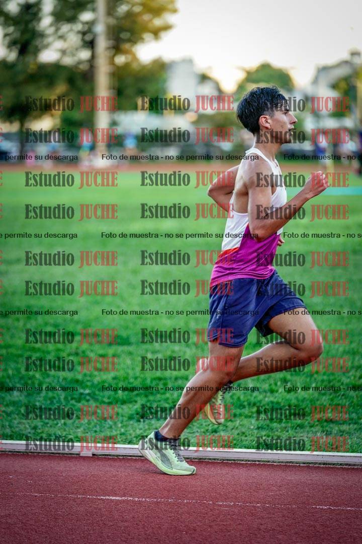 Fotos de los 3000 m llanos de varones