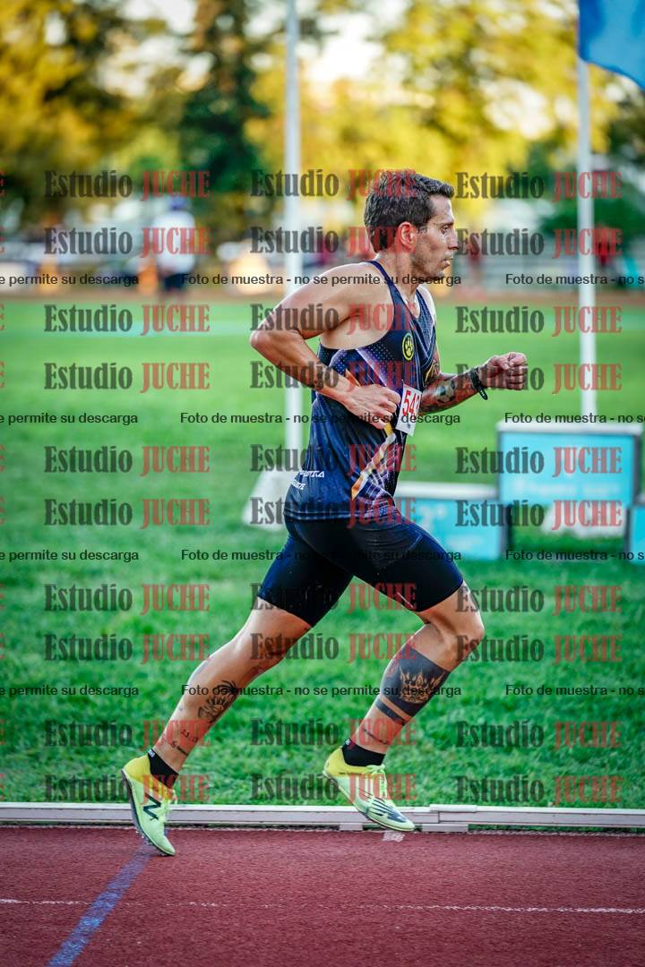 Fotos de los 3000 m llanos de varones