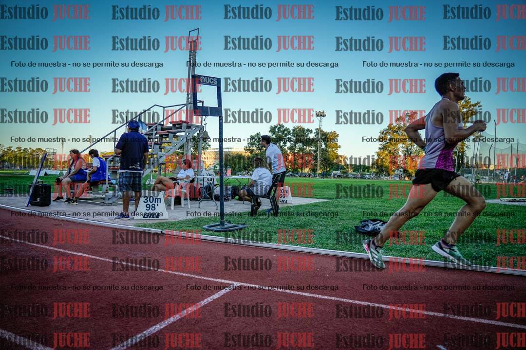 Fotos de los 3000 m llanos de varones