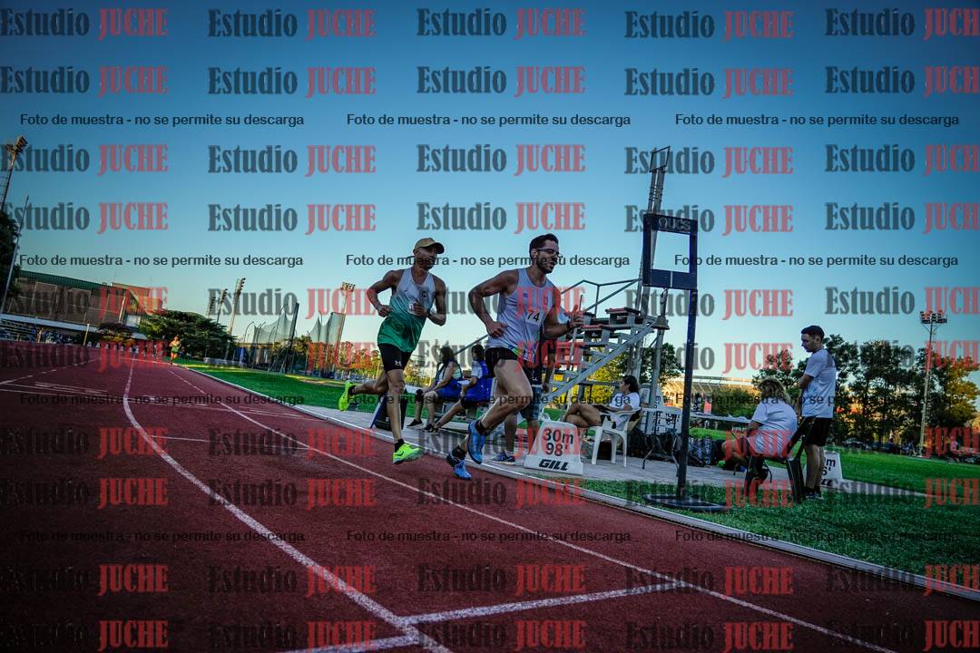 Fotos de los 3000 m llanos de varones