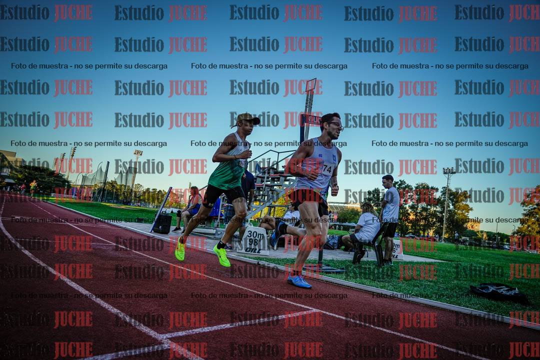 Fotos de los 3000 m llanos de varones