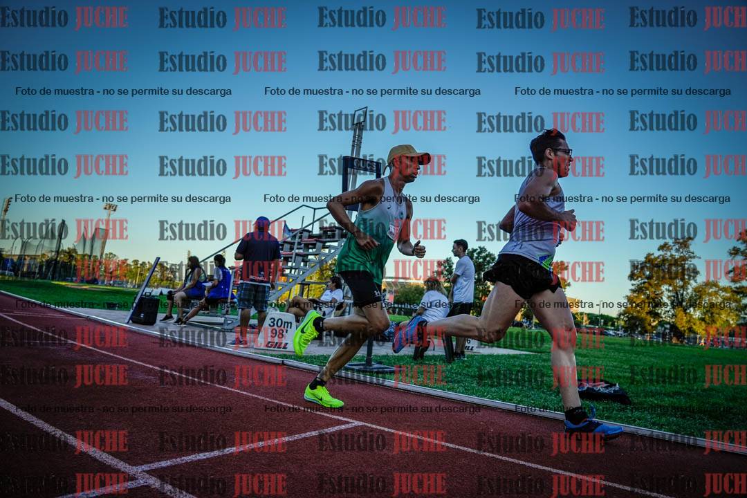 Fotos de los 3000 m llanos de varones