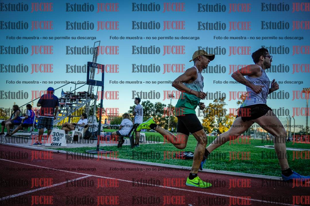 Fotos de los 3000 m llanos de varones