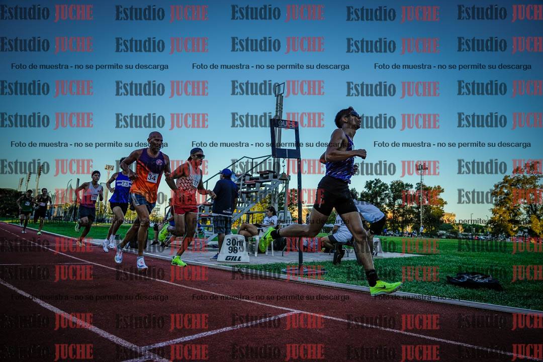 Fotos de los 3000 m llanos de varones