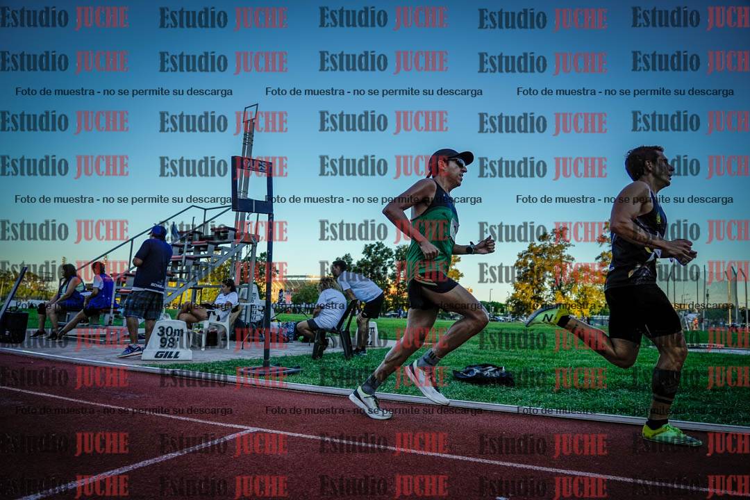 Fotos de los 3000 m llanos de varones