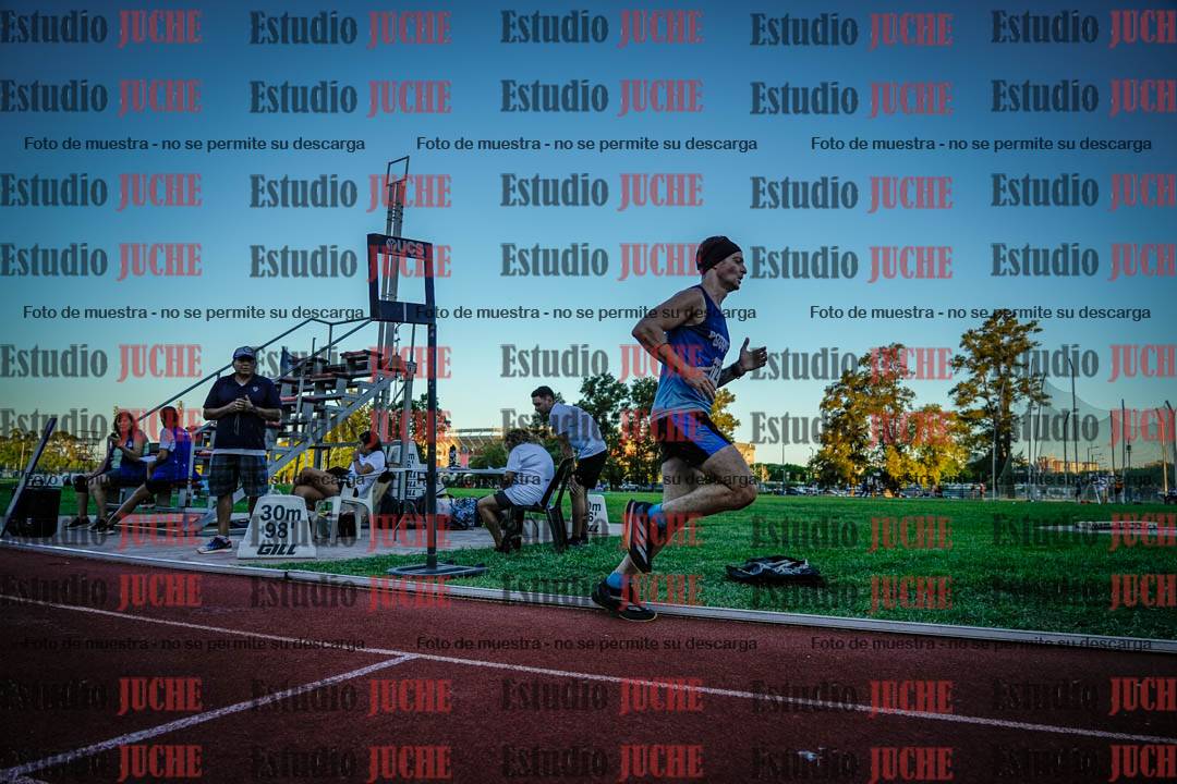 Fotos de los 3000 m llanos de varones