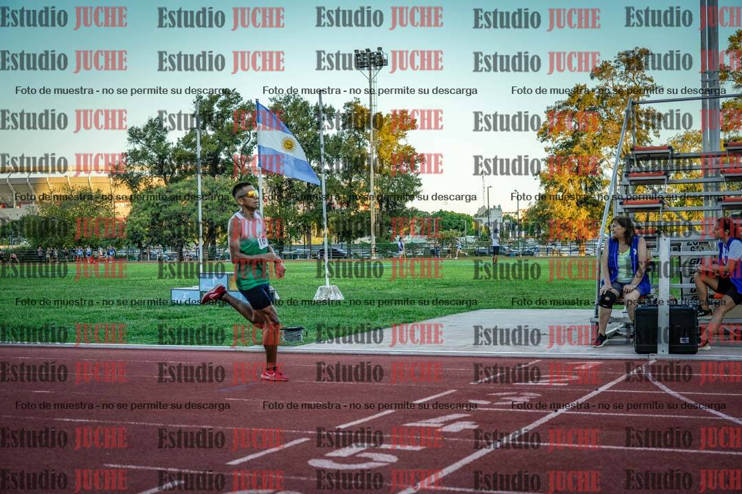 Fotos de los 3000 m llanos de varones