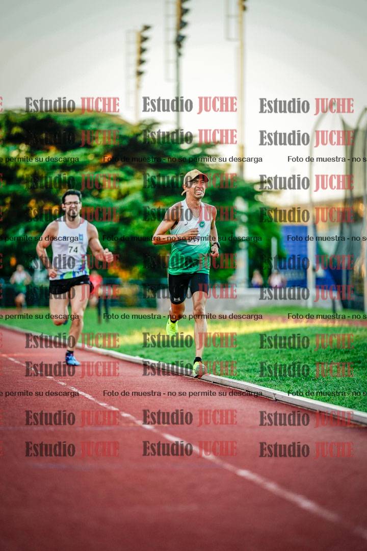 Fotos de los 3000 m llanos de varones