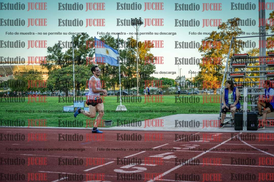 Fotos de los 3000 m llanos de varones