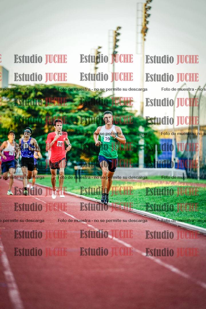 Fotos de los 3000 m llanos de varones
