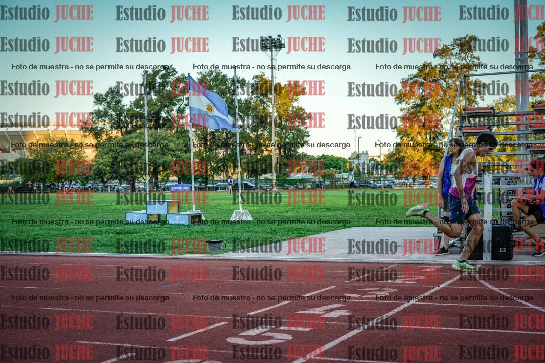 Fotos de los 3000 m llanos de varones