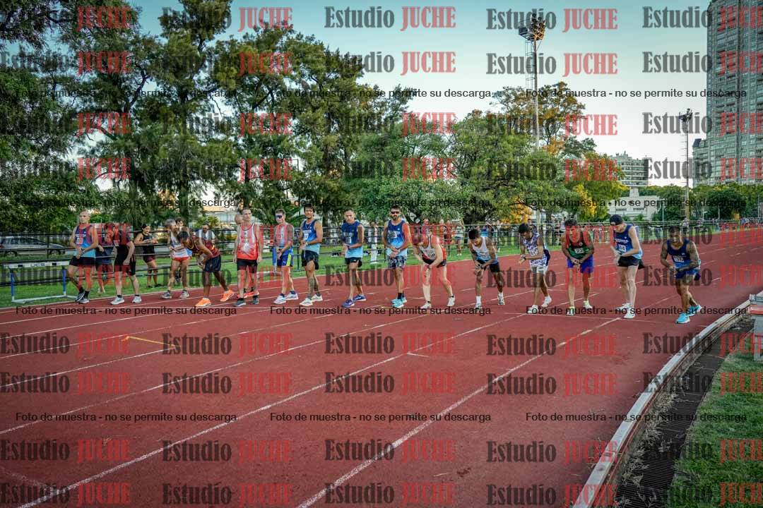 Fotos de los 3000 m llanos de varones