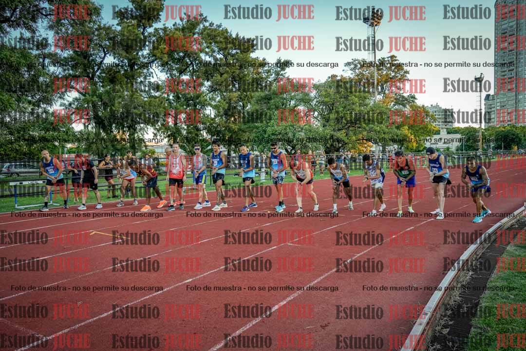 Fotos de los 3000 m llanos de varones