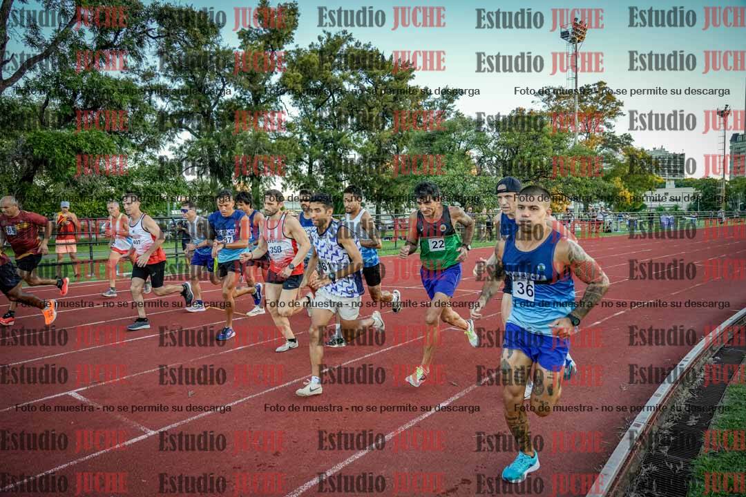 Fotos de los 3000 m llanos de varones