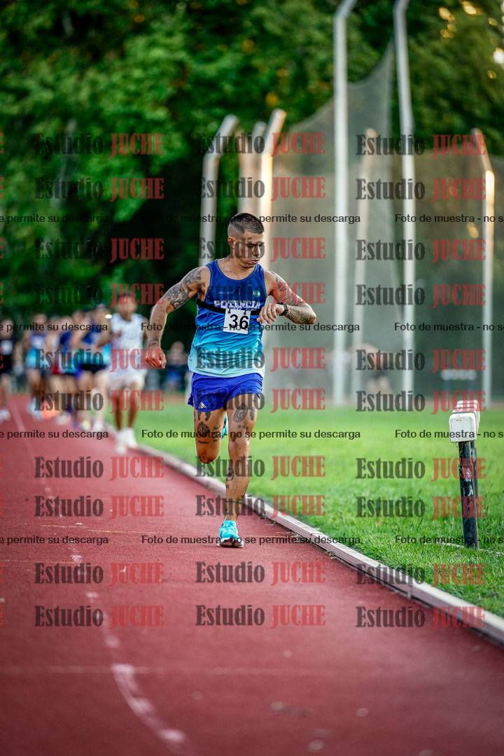 Fotos de los 3000 m llanos de varones