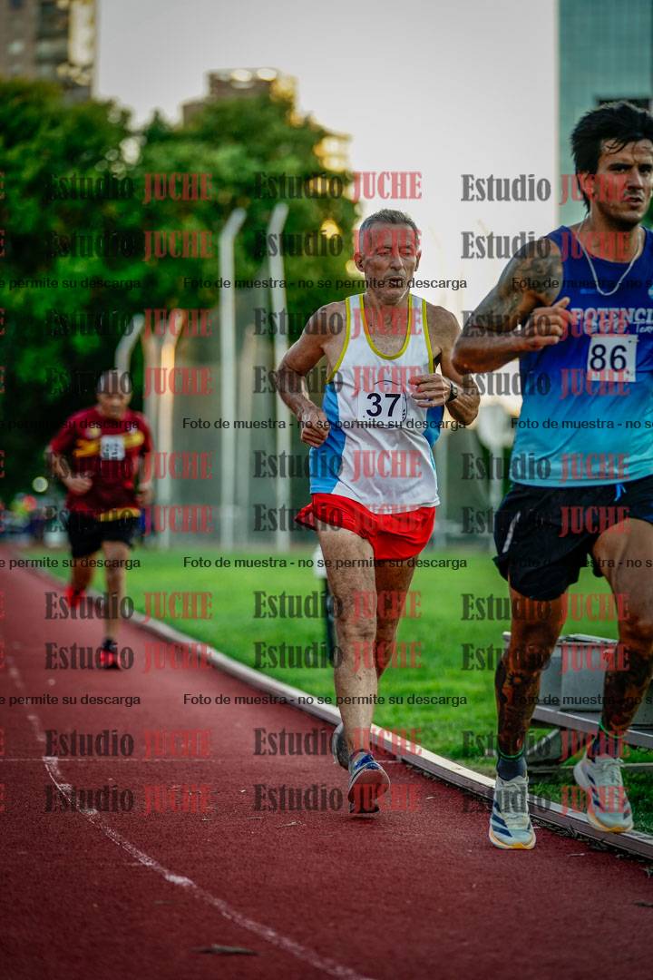 Fotos de los 3000 m llanos de varones