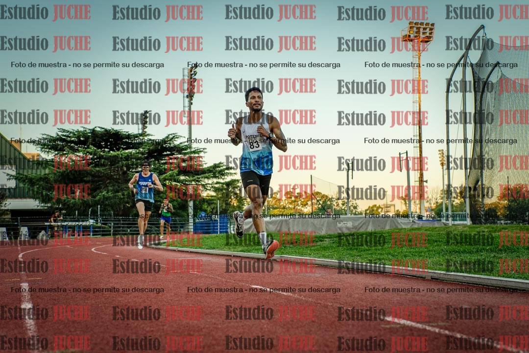 Fotos de los 3000 m llanos de varones