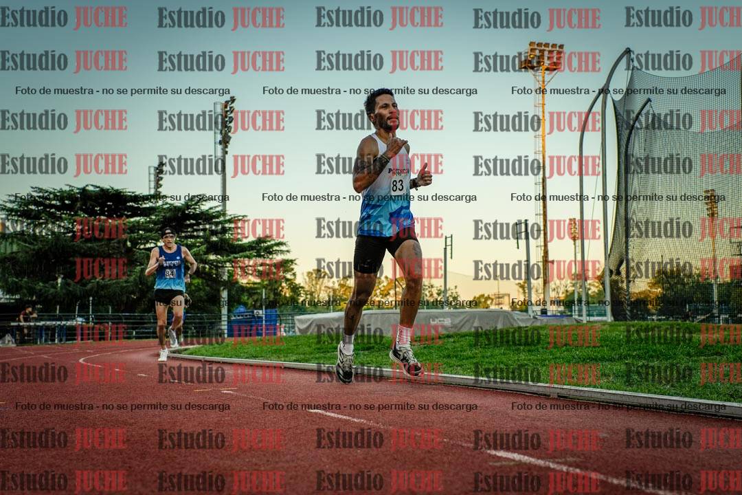 Fotos de los 3000 m llanos de varones