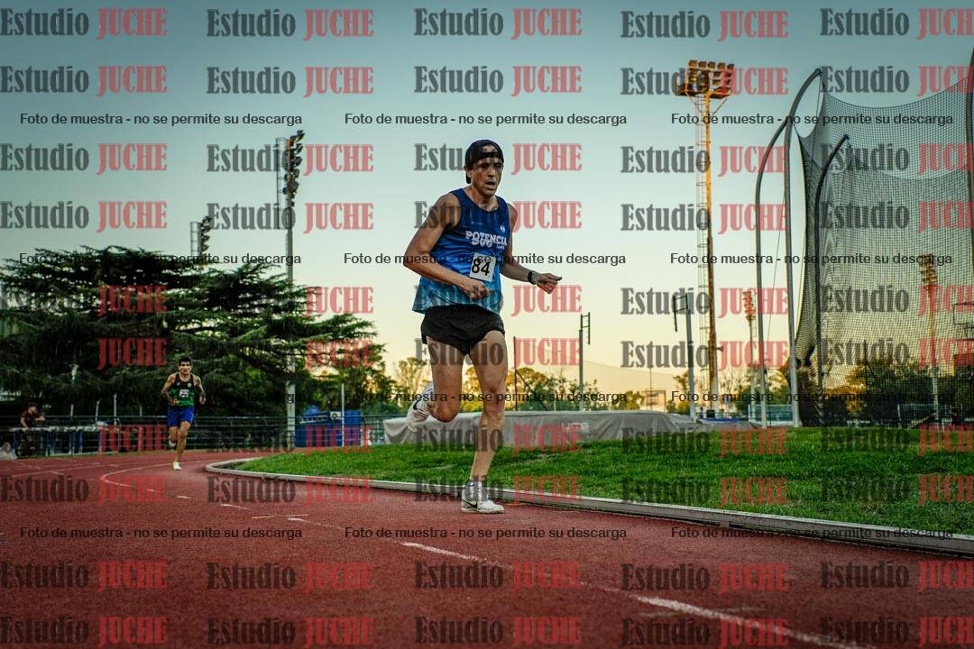 Fotos de los 3000 m llanos de varones