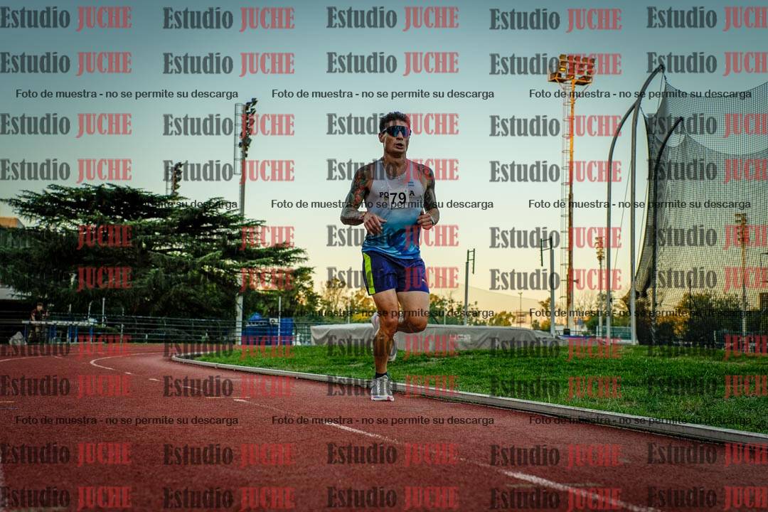 Fotos de los 3000 m llanos de varones