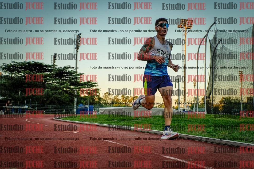 Fotos de los 3000 m llanos de varones