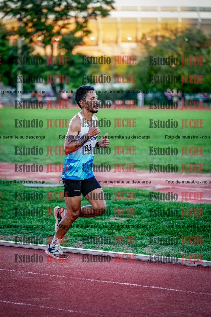Fotos de los 3000 m llanos de varones