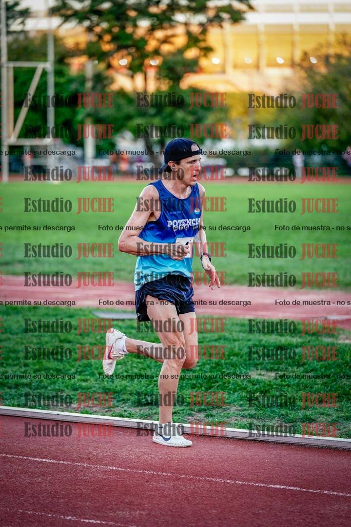 Fotos de los 3000 m llanos de varones