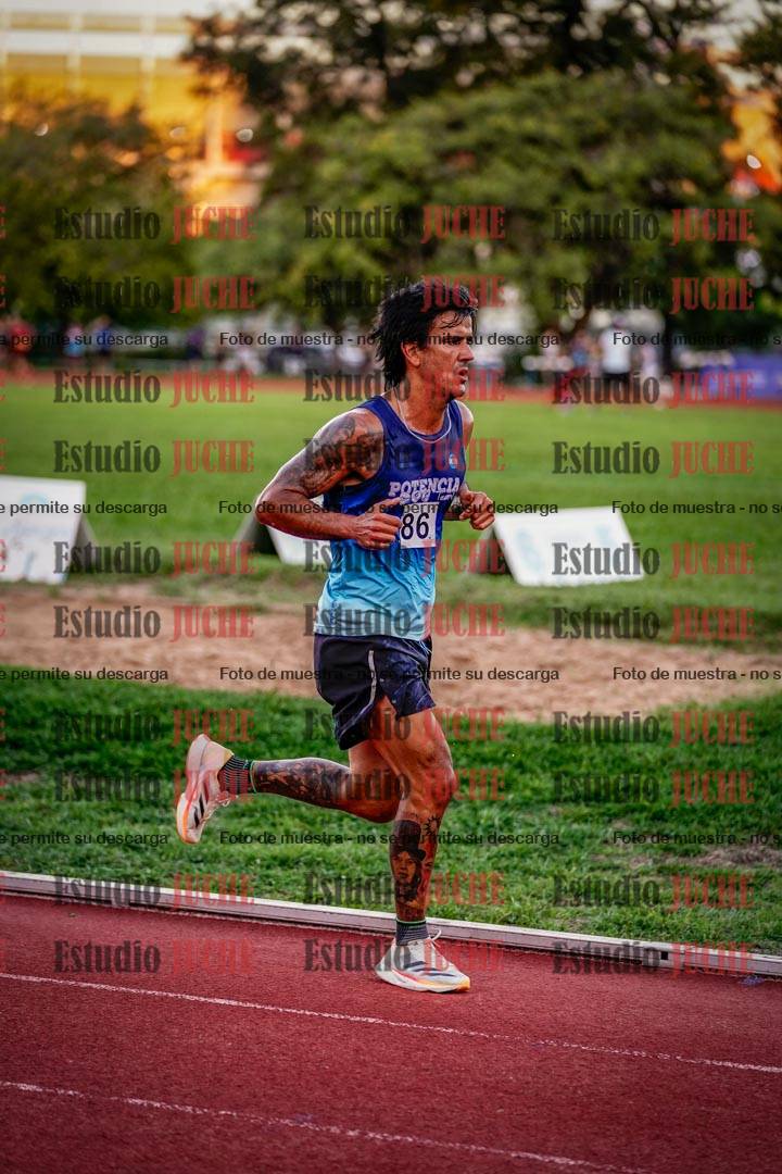 Fotos de los 3000 m llanos de varones