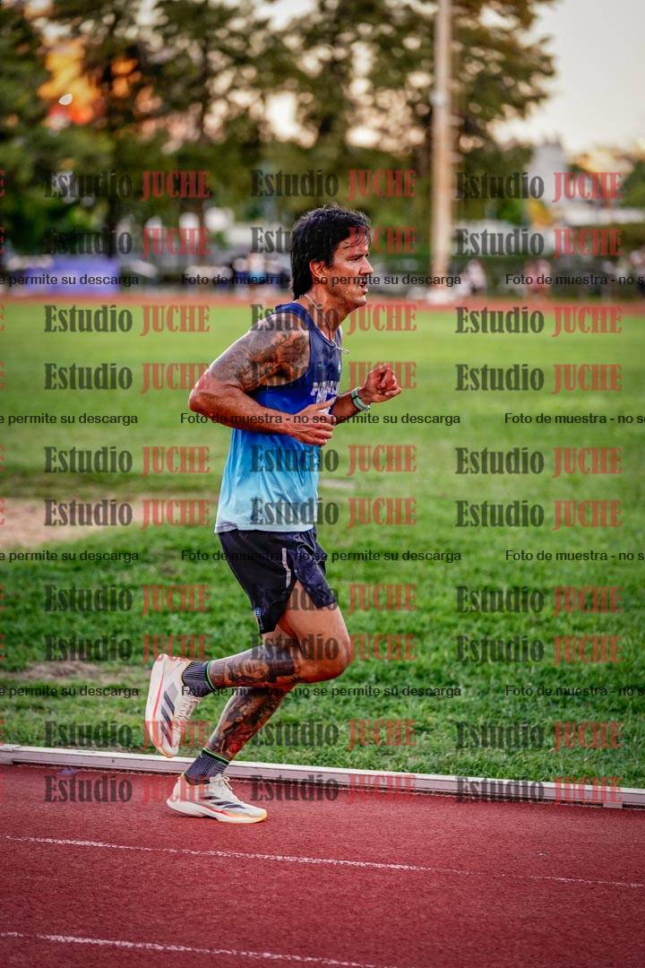 Fotos de los 3000 m llanos de varones