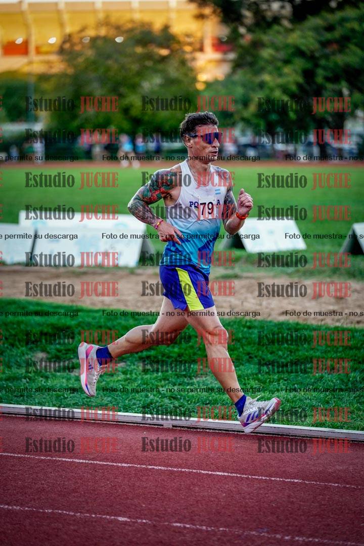 Fotos de los 3000 m llanos de varones