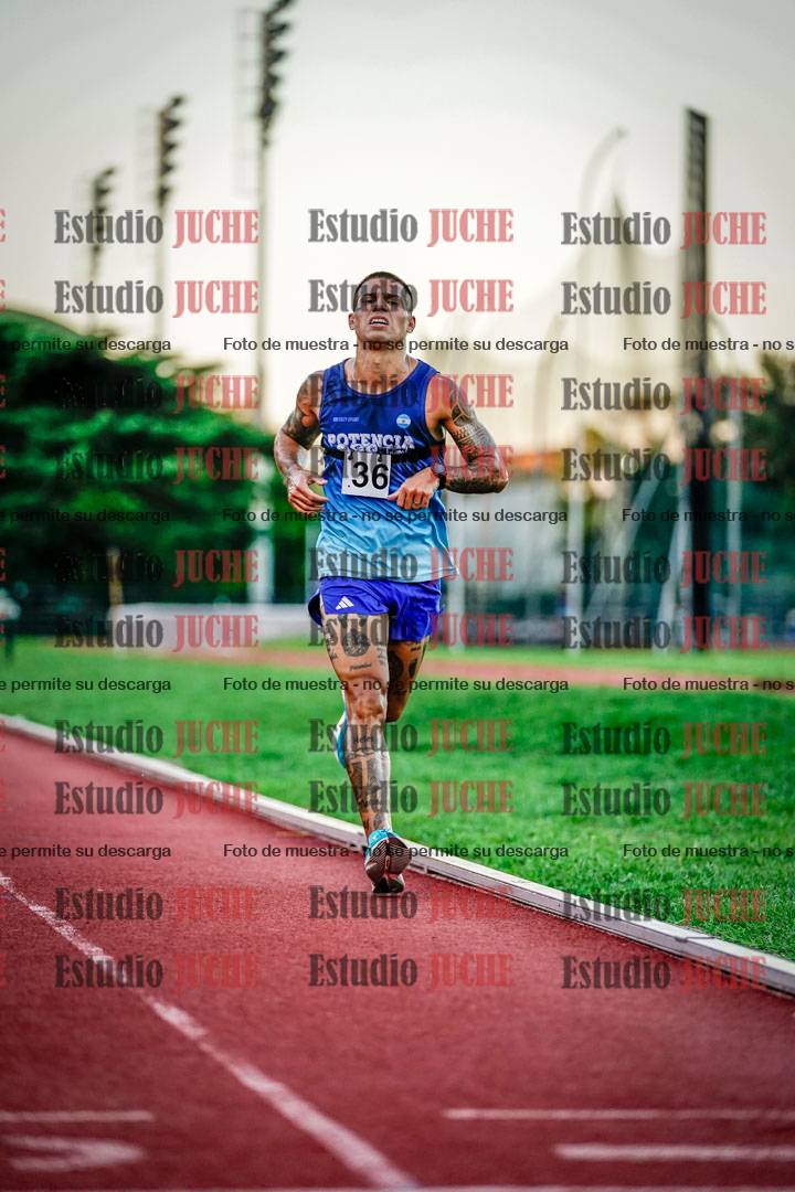Fotos de los 3000 m llanos de varones