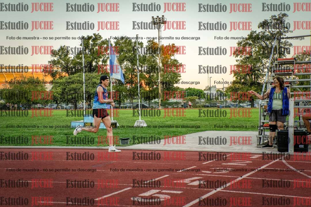 Fotos de los 3000 m llanos de varones
