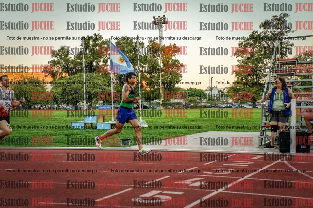 Fotos de los 3000 m llanos de varones