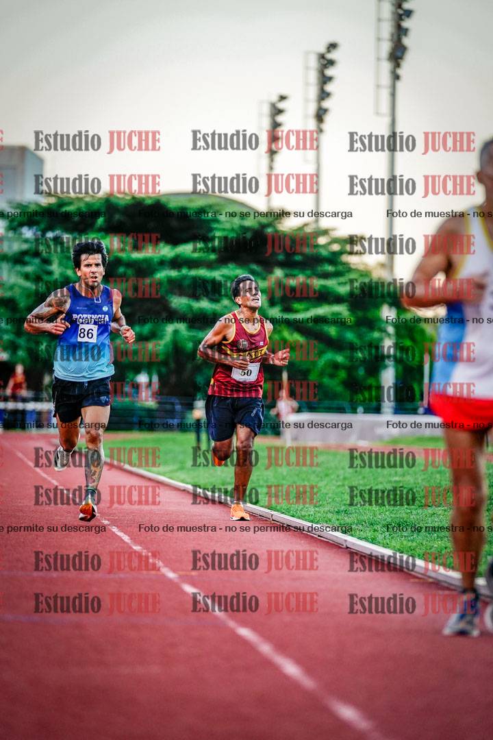 Fotos de los 3000 m llanos de varones