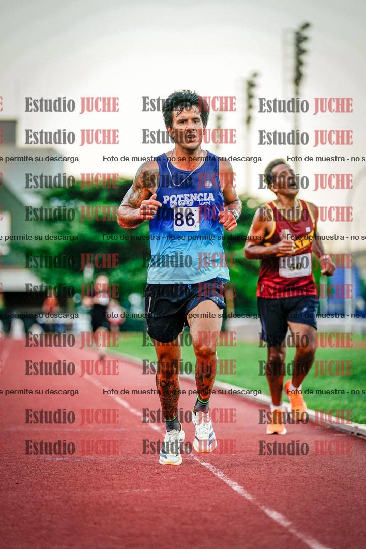 Fotos de los 3000 m llanos de varones