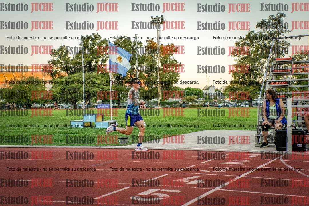 Fotos de los 3000 m llanos de varones