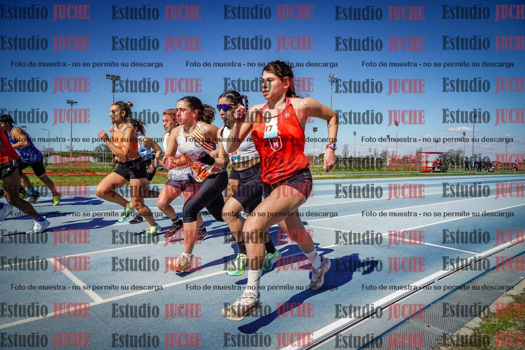 Fotos de los 5000 m llanos de mujeres y varones