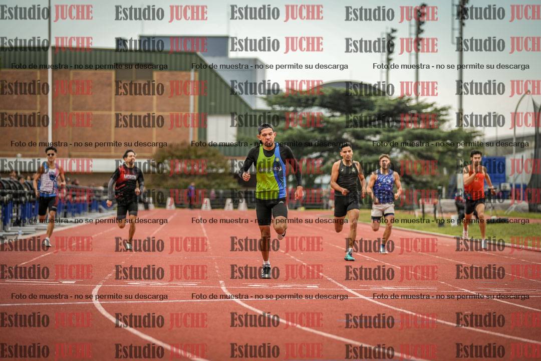 Fotos de los 400 m llanos de varones