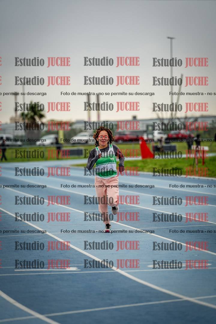 Fotos de los 150 m llanos de mujeres - U14