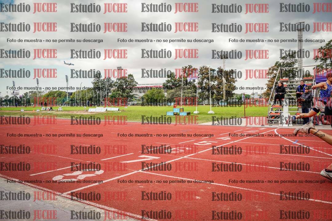 Fotos de los 400 m llanos de varones