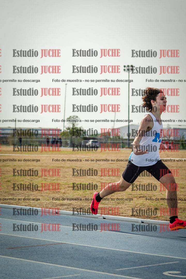 Fotos de los 800 m llanos de varones