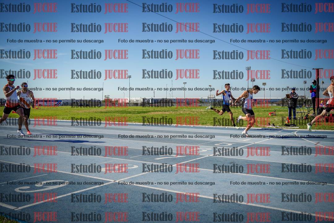 Fotos de los 400 m llanos de varones